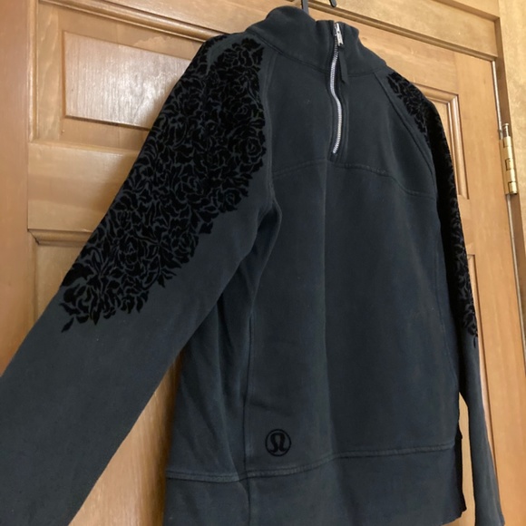Lululemon Floral Flock Pullover, Size 10 - Picture 10 of 13
